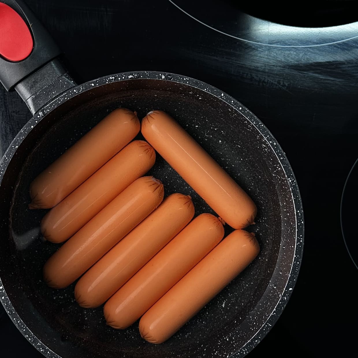 Сосиски с сыром т.м. Первомайские Деликатесы, вареные, газ, 0,35 кг, шт